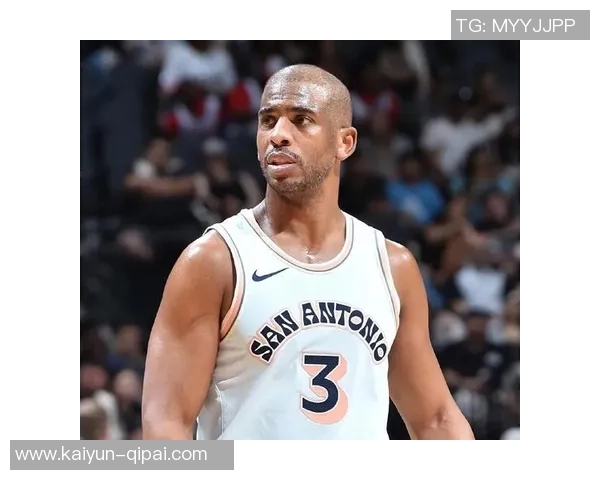 保罗适应快船角色变化努力实现生活与篮球的完美平衡